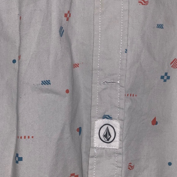 Volcom button up. - Picture 2 of 5